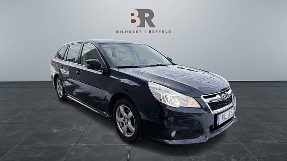 Subaru Legacy 9 of 14