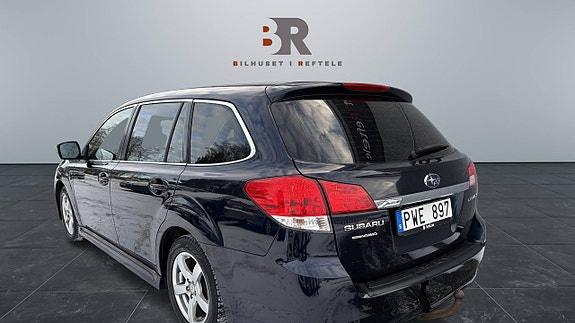 Subaru Legacy 5 of 14