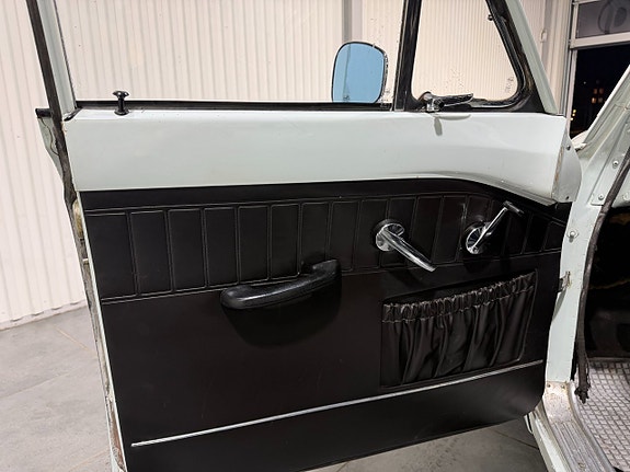 Volvo Amazon 27 of 27