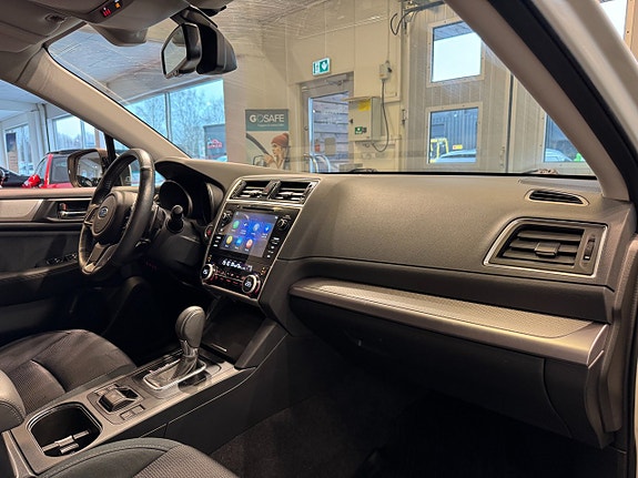Subaru Outback 9 of 28