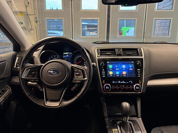 Subaru Outback 8 of 28