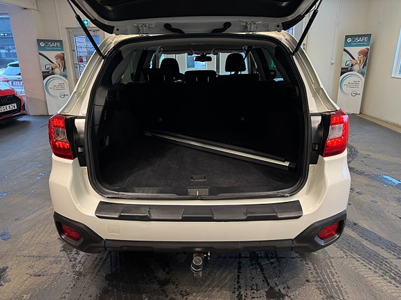 Subaru Outback 26 of 28