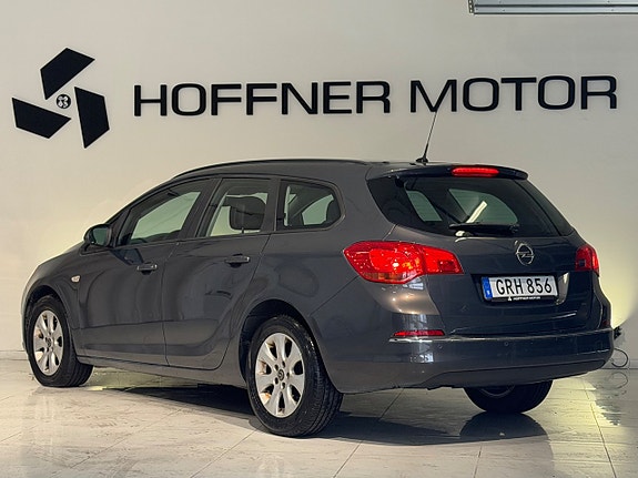 Opel Astra 8 of 19