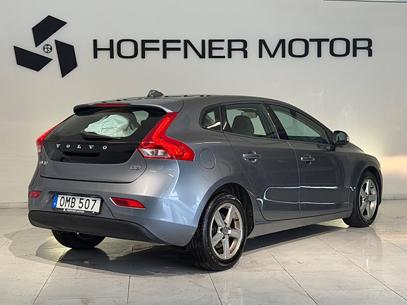 Volvo V40 5 of 16