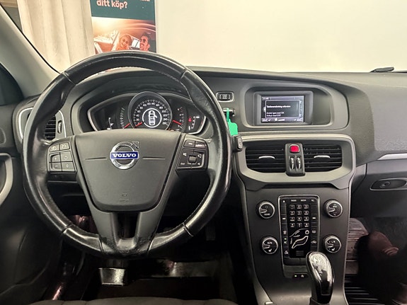 Volvo V40 16 of 16