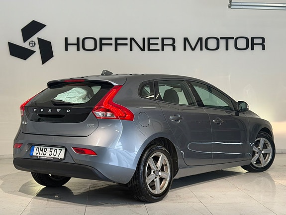 Volvo V40 6 of 16