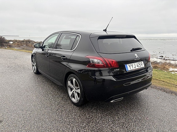Peugeot 308 3 of 5