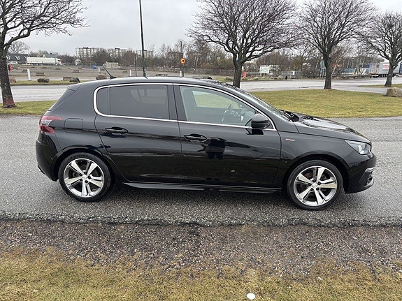 Peugeot 308 5 of 5