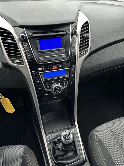 Hyundai i30 16 of 24