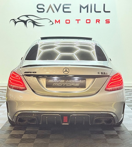 Mercedes-Benz C63 4 of 5