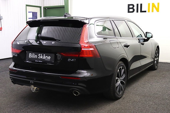 Volvo V60 12 of 30
