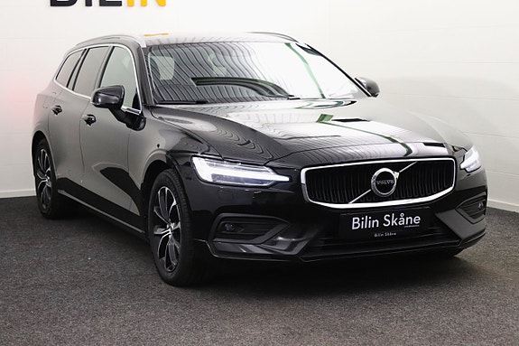 Volvo V60 2 of 30