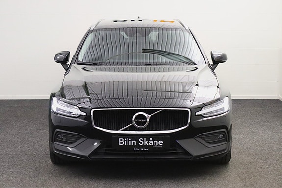 Volvo V60 8 of 30
