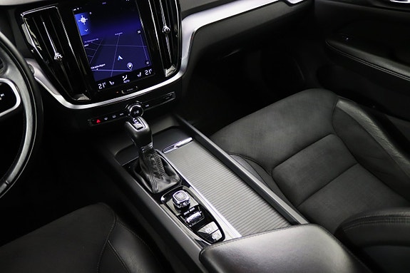 Volvo V60 25 of 30