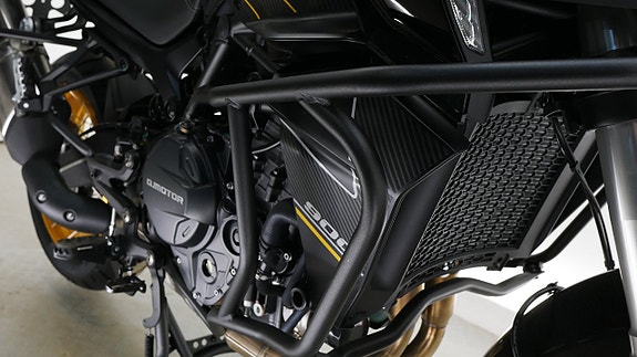 QJ Motor SRT 900 SX 5 of 8
