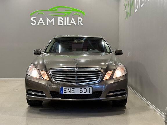 Mercedes-Benz E350 4 of 19