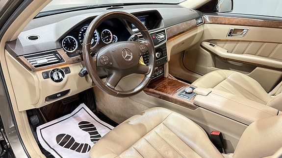 Mercedes-Benz E350 8 of 19
