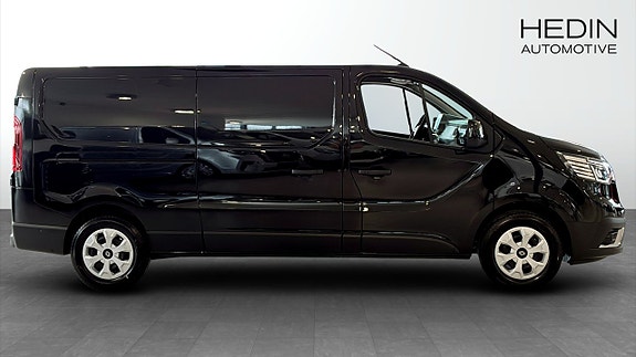 Renault Trafic 4 of 12
