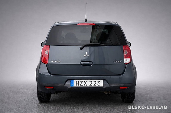 Mitsubishi Colt 4 of 14