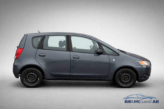 Mitsubishi Colt 7 of 14