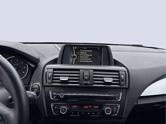 BMW 118d 11 of 18
