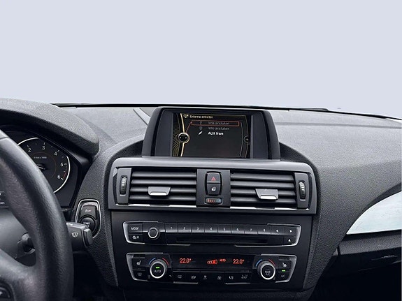 BMW 118d 12 of 18