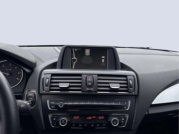 BMW 118d 13 of 18
