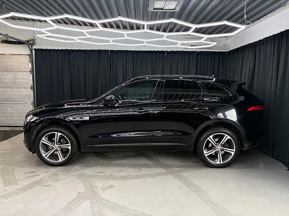 Jaguar F-PACE 12 of 14