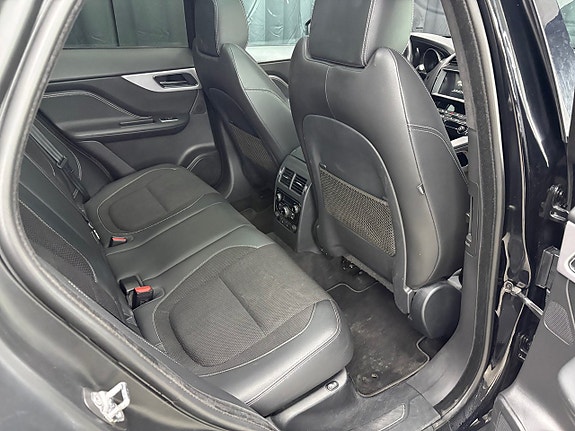 Jaguar F-PACE 8 of 14