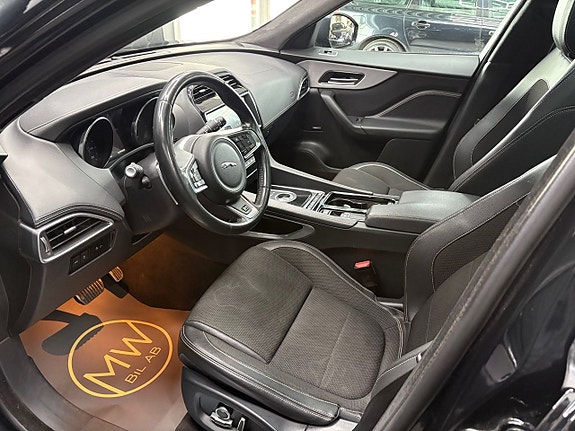 Jaguar F-PACE 5 of 14