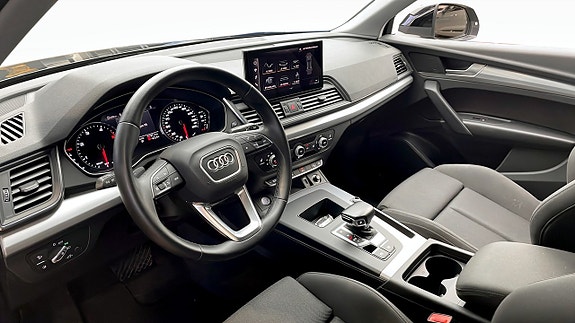 Audi Q5 7 of 12