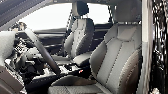 Audi Q5 8 of 12