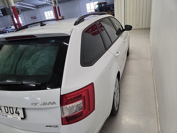 Skoda Octavia 6 of 10