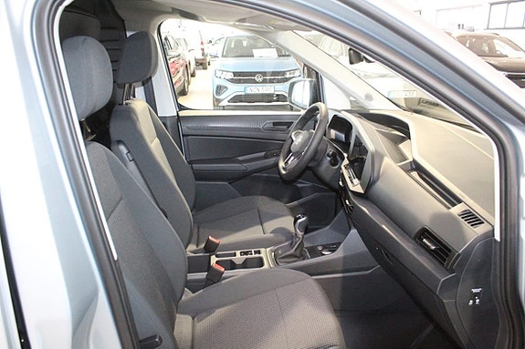 Volkswagen Caddy Maxi 13 of 23