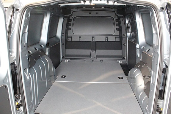 Volkswagen Caddy Maxi 11 of 23