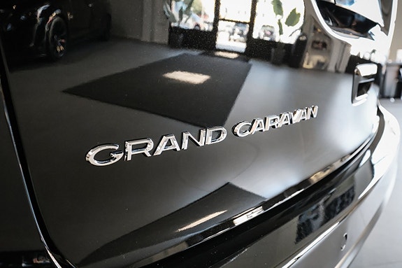 Chrysler Grand Voyager 13 of 30
