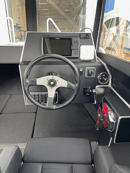 Gliseris GS63C (2023) + Suzuki 200hk (2025) 7 of 12