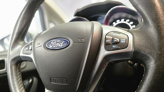 Ford Fiesta 25 of 27
