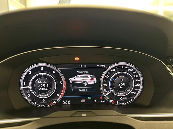 Volkswagen Passat 14 of 19