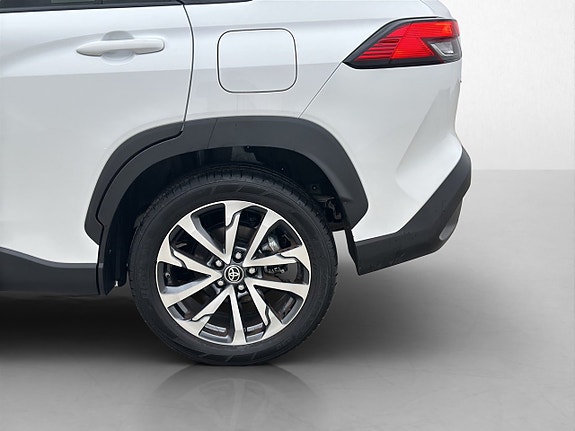 Toyota Corolla Cross 27 of 29