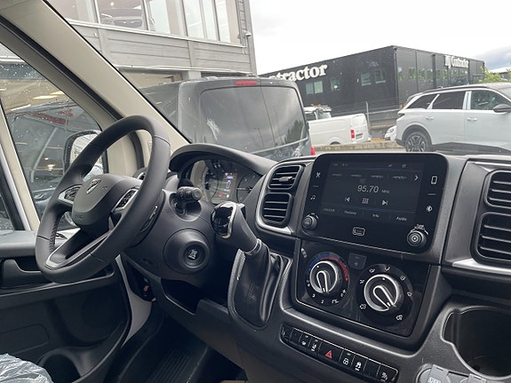 Peugeot Boxer 5 of 8