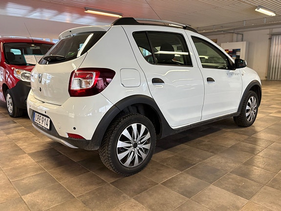 Dacia Sandero Stepway 4 of 5