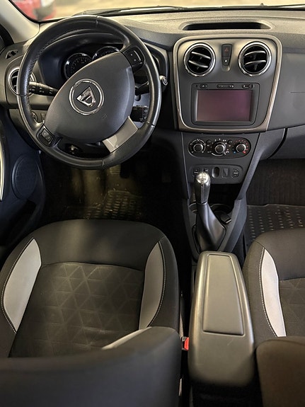 Dacia Sandero Stepway 8 of 9
