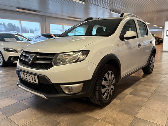Dacia Sandero Stepway 2 of 5