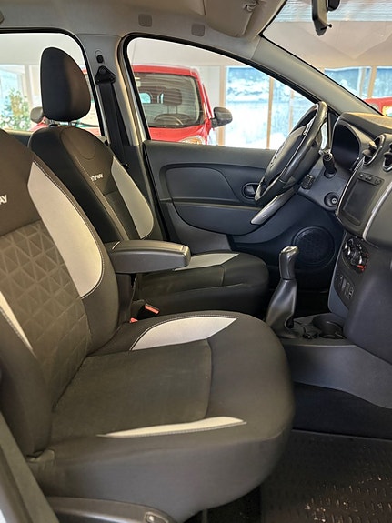 Dacia Sandero Stepway 5 of 5