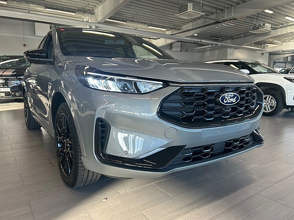 Ford Kuga 13 of 13