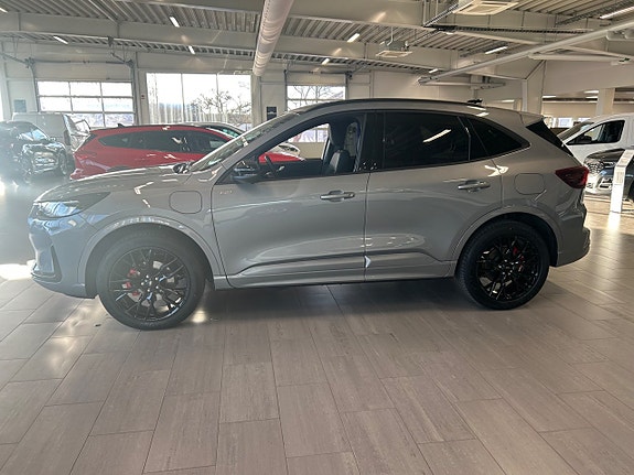 Ford Kuga 5 of 13
