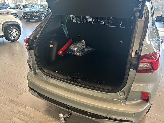 Ford Kuga 8 of 13