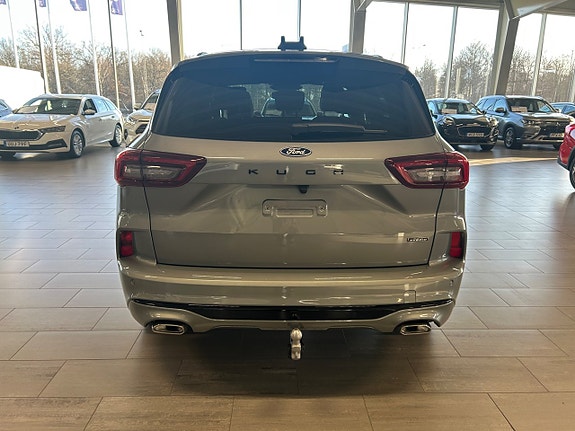 Ford Kuga 4 of 13