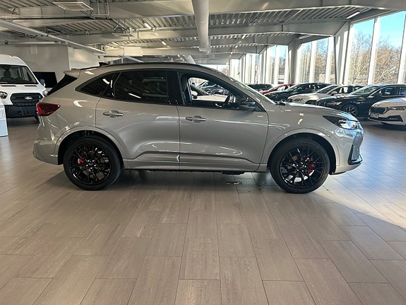 Ford Kuga 6 of 13